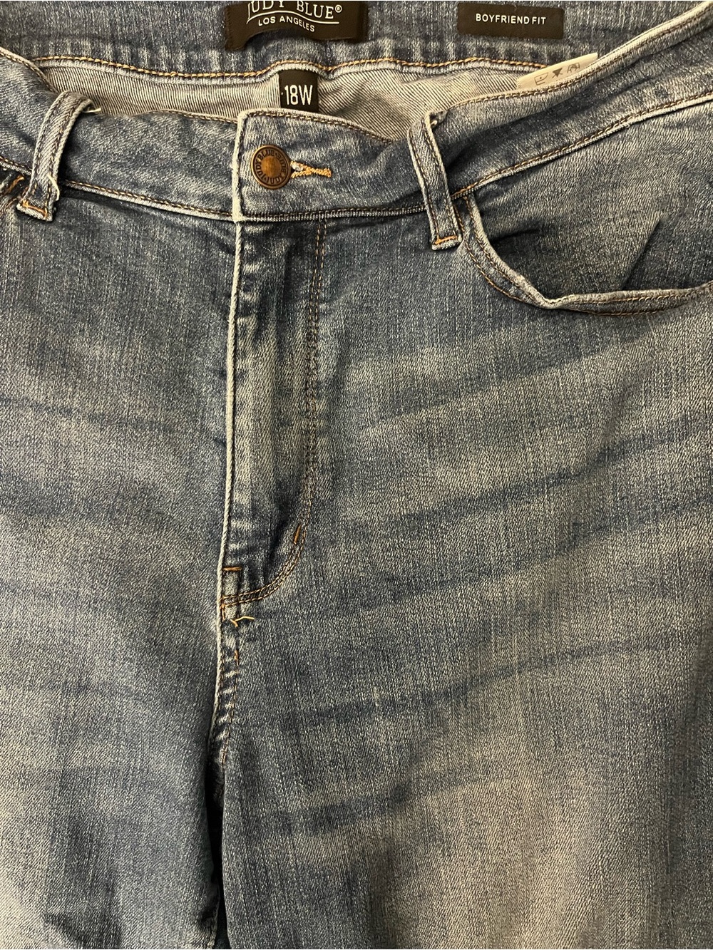Judy Blue Light Wash Boyfriend Jeans